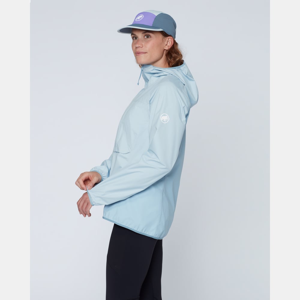 Ducan Light HS Hooded Jacket Women in nebla - detail view 3